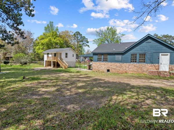606 Dauphin Island Parkway, Mobile, AL 36606