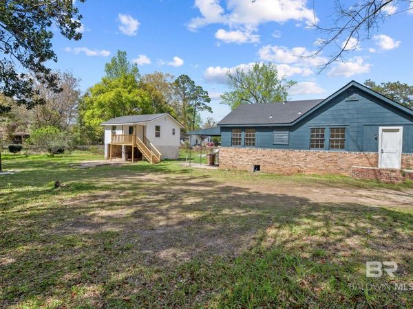 606 Dauphin Island Parkway, Mobile, AL 36606