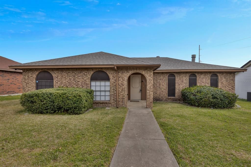 4534 Preston Trail Drive, Mesquite, TX 75150 Main Photo