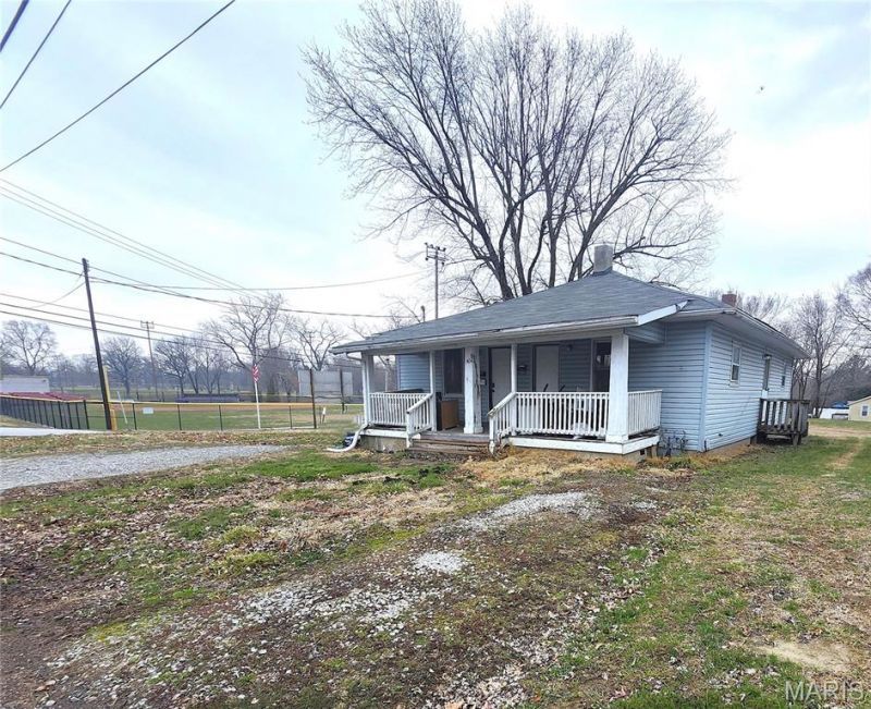 1404 Olive Street, Collinsville, IL 62234 Main Photo