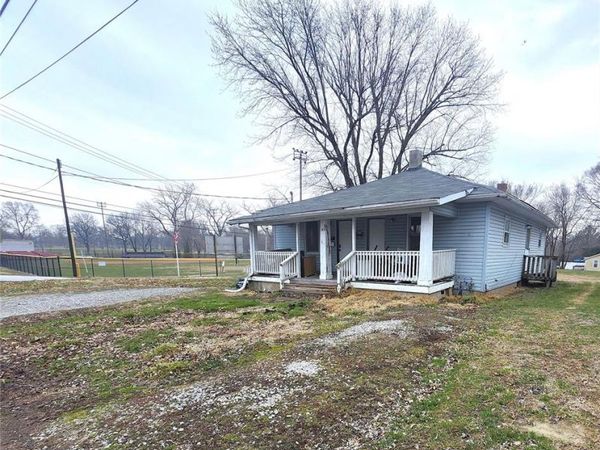 1404 OLIVE Street, Collinsville, IL 62234
