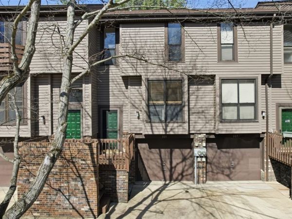 105 Laurel Ct, Pittsburgh, PA 15202