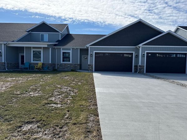 212 E Bridge Road , Northwood, OH 43619