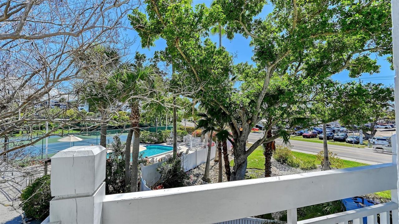 1200 Siesta Bayside Drive, Unit 1200G, Sarasota, FL 34242 Photo