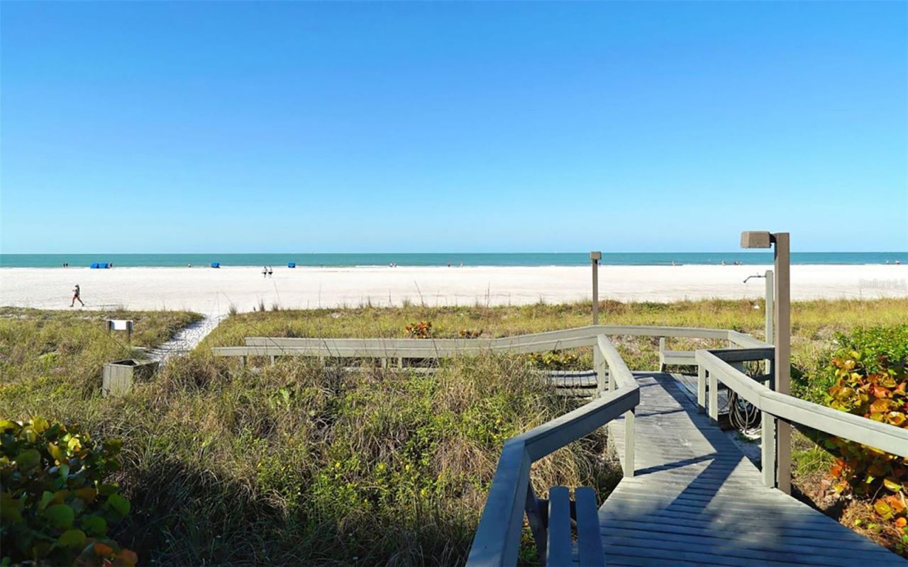 1200 Siesta Bayside Drive, Unit 1200G, Sarasota, FL 34242 Photo