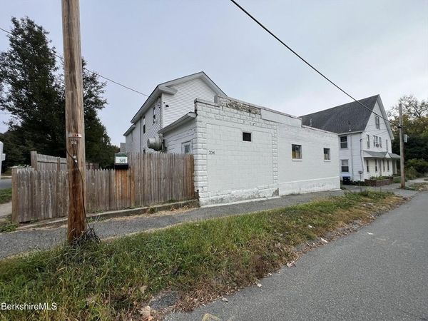 334 Columbus Ave, Pittsfield, MA 01201