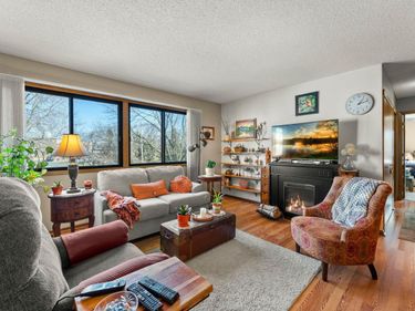 4245 Centerville Road, Vadnais Heights, MN 55127