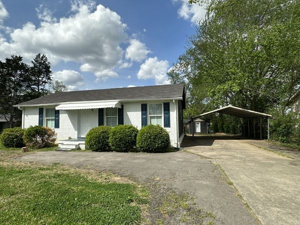 130 E St, Clarksville, TN 37042