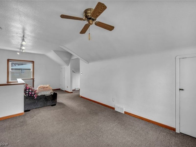 4098 Ridgeview Road, Cleveland, OH 44144 Photo 29