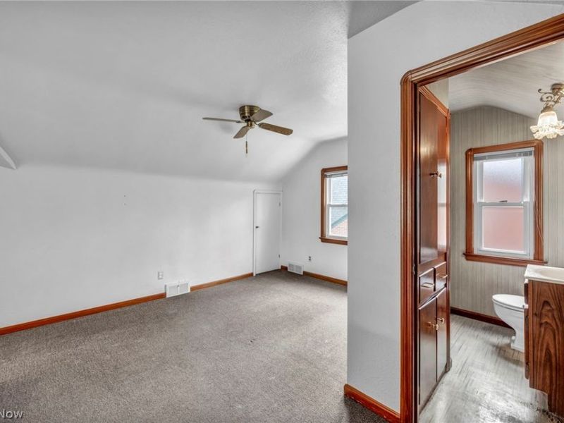 4098 Ridgeview Road, Cleveland, OH 44144 Photo 30