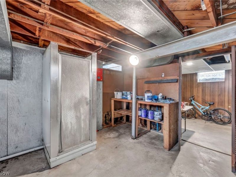 4098 Ridgeview Road, Cleveland, OH 44144 Photo 35