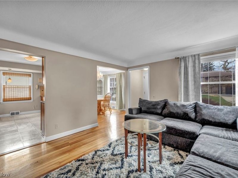 4098 Ridgeview Road, Cleveland, OH 44144 Photo 6