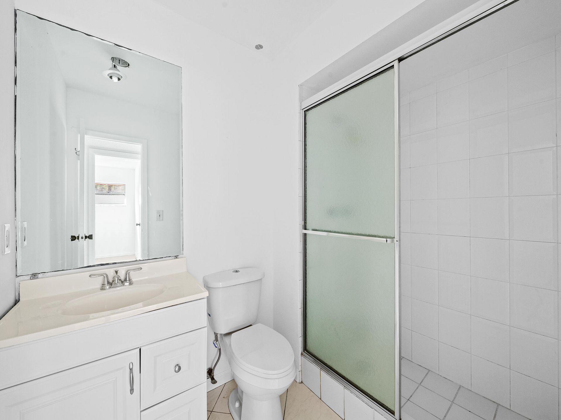 1 Jacaranda Country Club Drive, Unit 202, Plantation, FL 33324 Photo