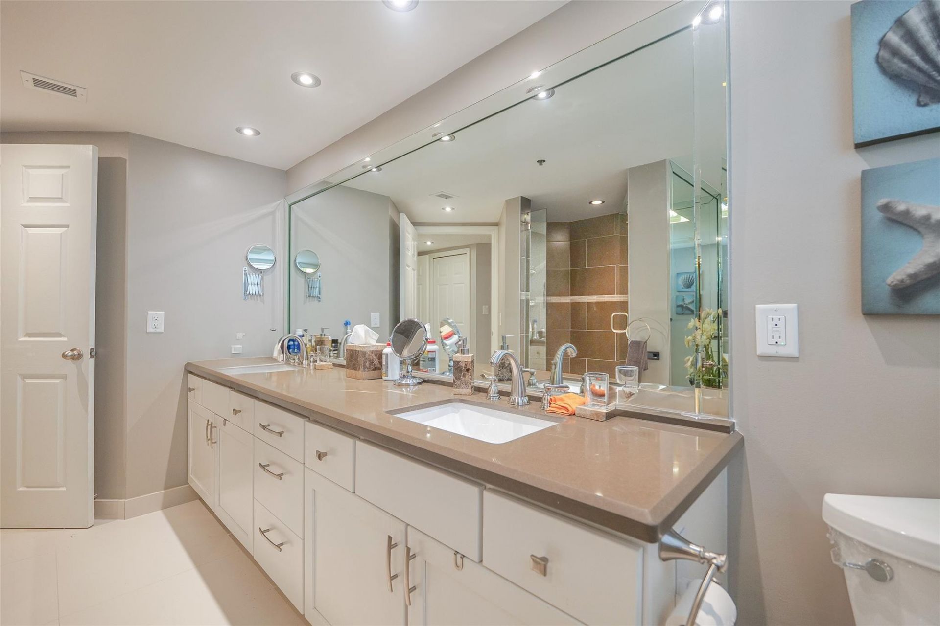 7300 Radice Court, Unit 303, Lauderhill, FL 33319 Photo