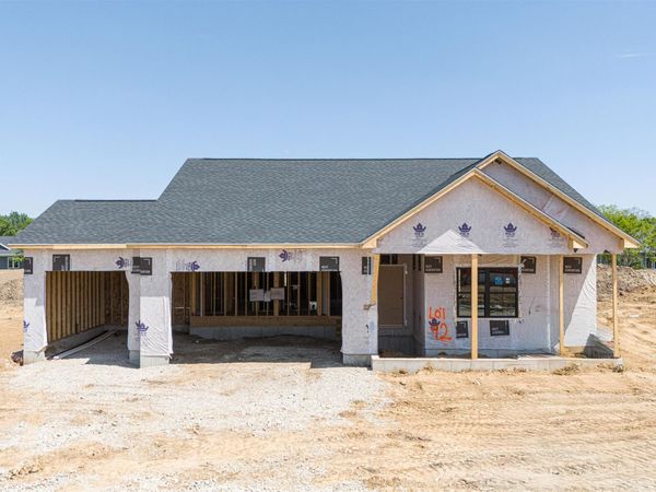 3822 N Woodbury Lane, Janesville, WI 53545