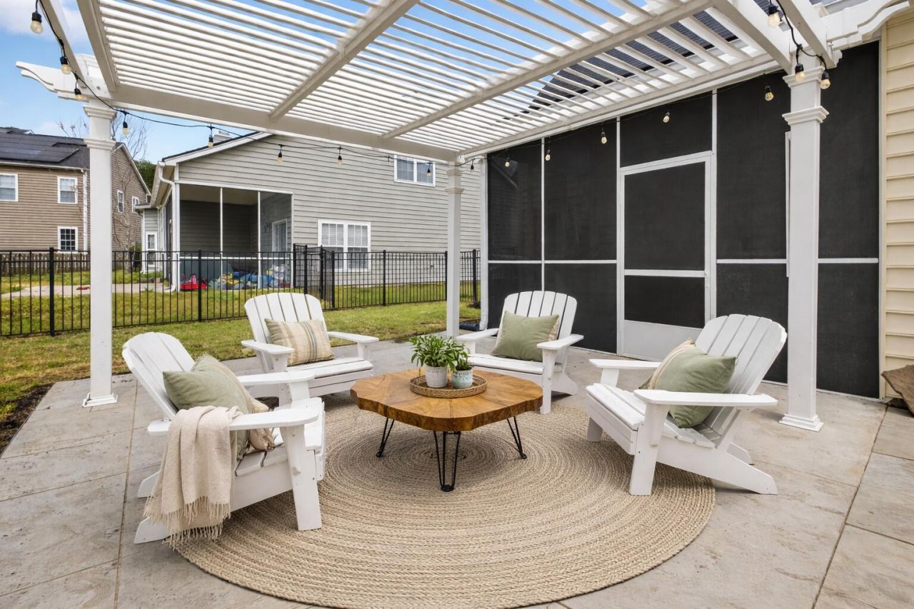 146 Back Tee Circle Photo 24