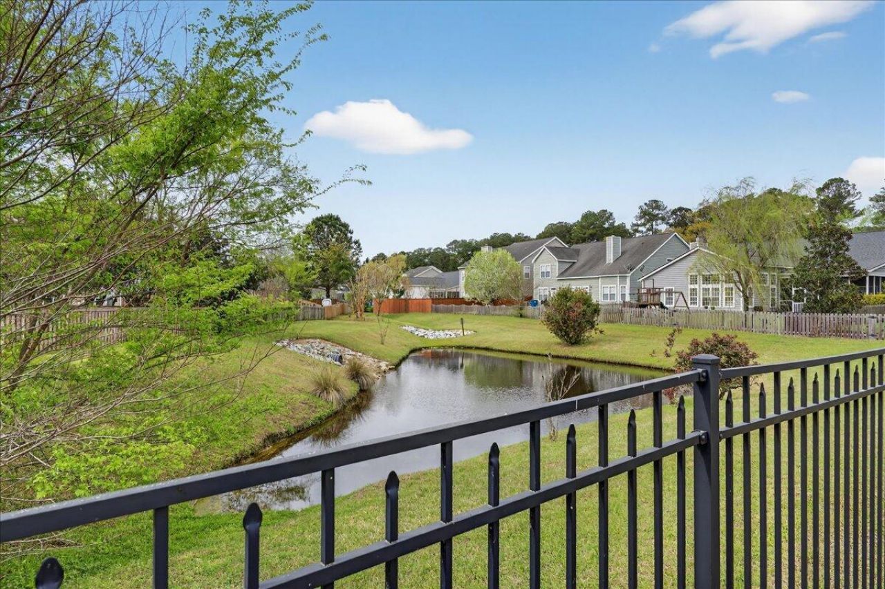 146 Back Tee Circle Photo 26