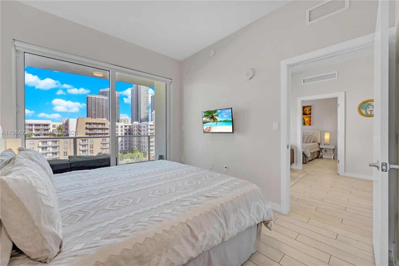 321 NE 26th St , Unit 803, Miami, FL 33137 Photo