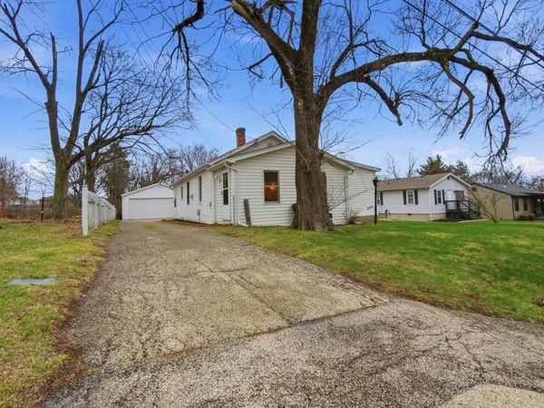 5312 N MONTCLAIR Avenue, Peoria Heights, IL 61616