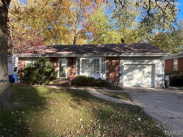 1260 Gahan Drive, St Louis, MO 63031