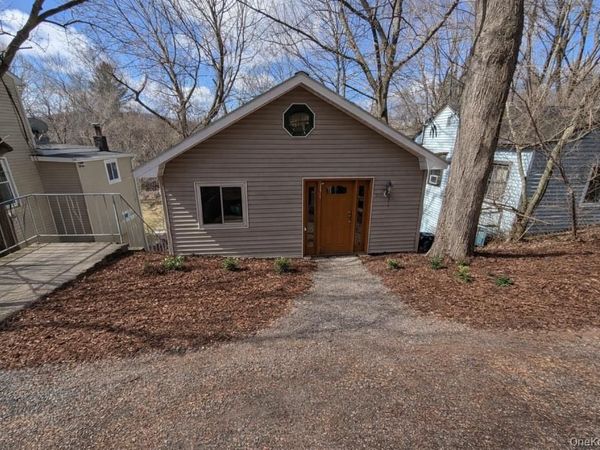 109 Putnam Drive , Carmel, NY 10512