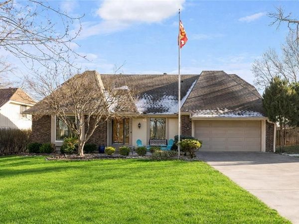 10154 Halsey Street, Lenexa, KS 66215