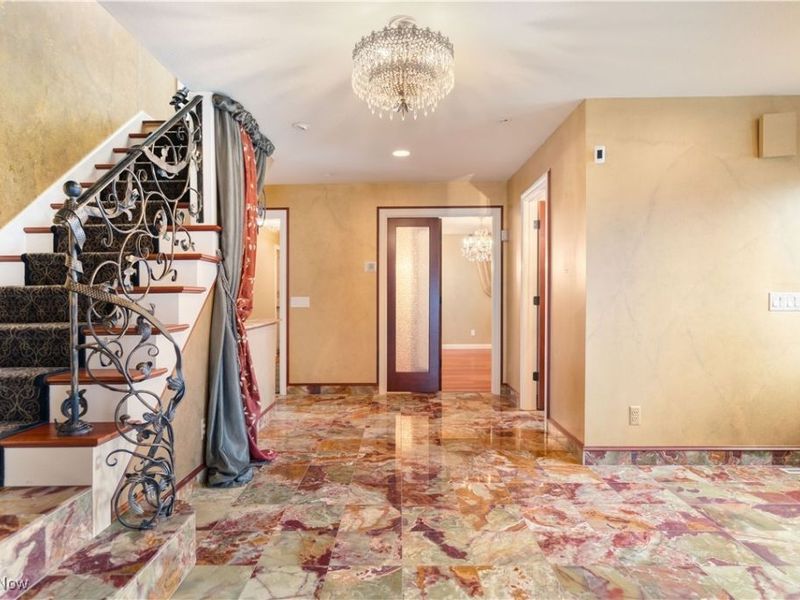 6205 Bertram Avenue NW, Canton, OH 44718 Photo 12