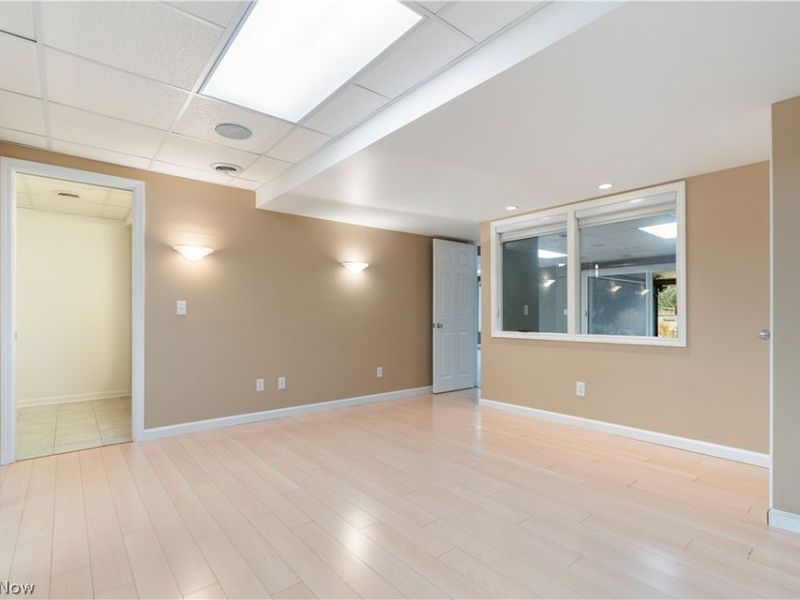 6205 Bertram Avenue NW, Canton, OH 44718 Photo 40