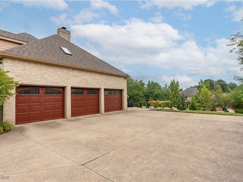 6205 Bertram Avenue NW, Canton, OH 44718 Photo 6