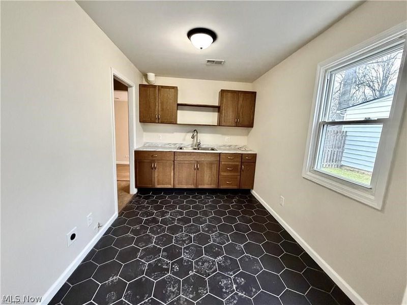 1936 Norwood Street NW, Warren, OH 44485 Photo 6