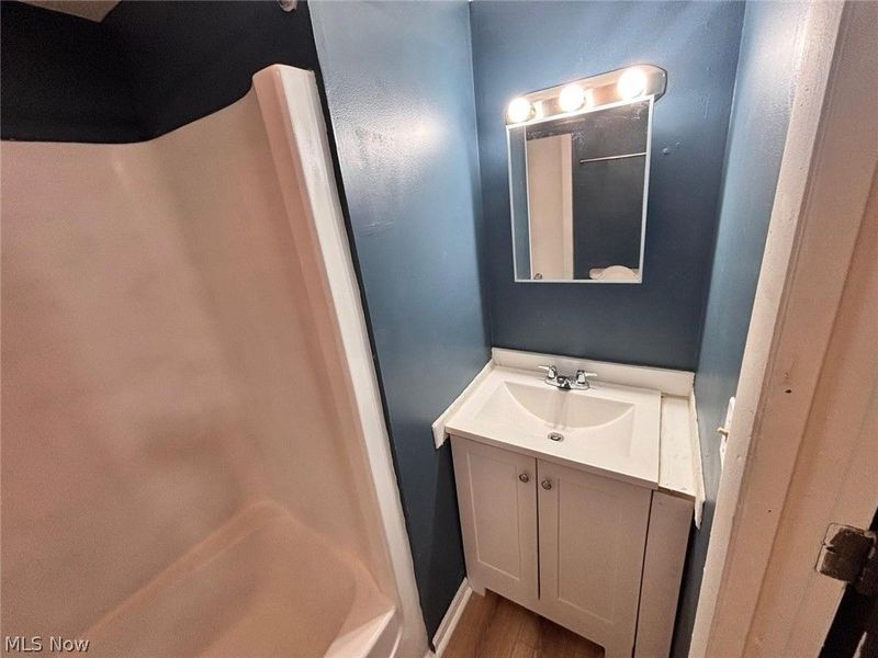 519 Crosby Street, Unit 9, Akron, OH 44302 Photo 5