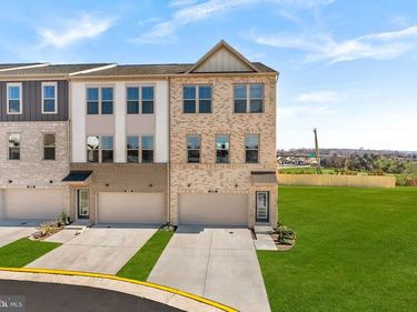 2461 MYSTIC MAROON TERRACE, ASHBURN, VA 20147