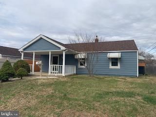 323 Martin Dr, New Castle, DE 19720 Main Photo