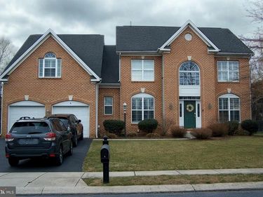 4 HUNT PLACE, MECHANICSBURG, PA 17050