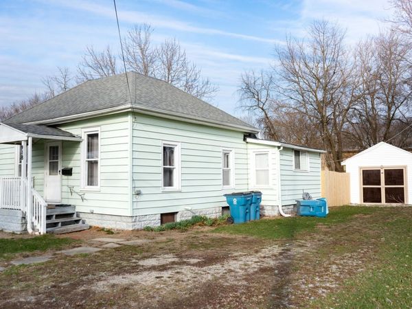 918 N Hazel Street, Pontiac, IL 61764