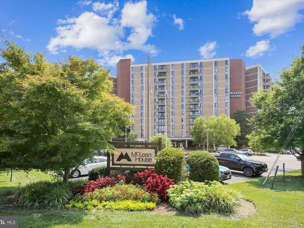 6800 FLEETWOOD ROAD, Unit 1004, MCLEAN, VA 22101