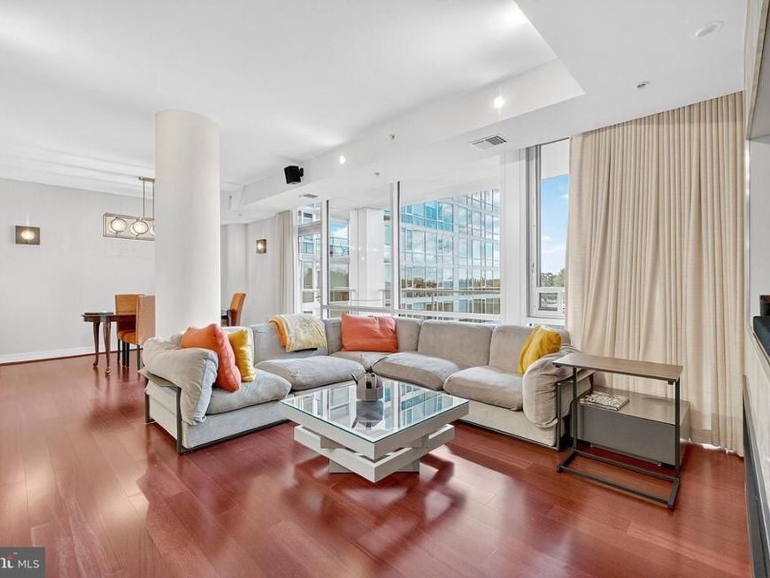 6820 Wisconsin Avenue, Unit 4006, Bethesda, MD 20815 Main Photo