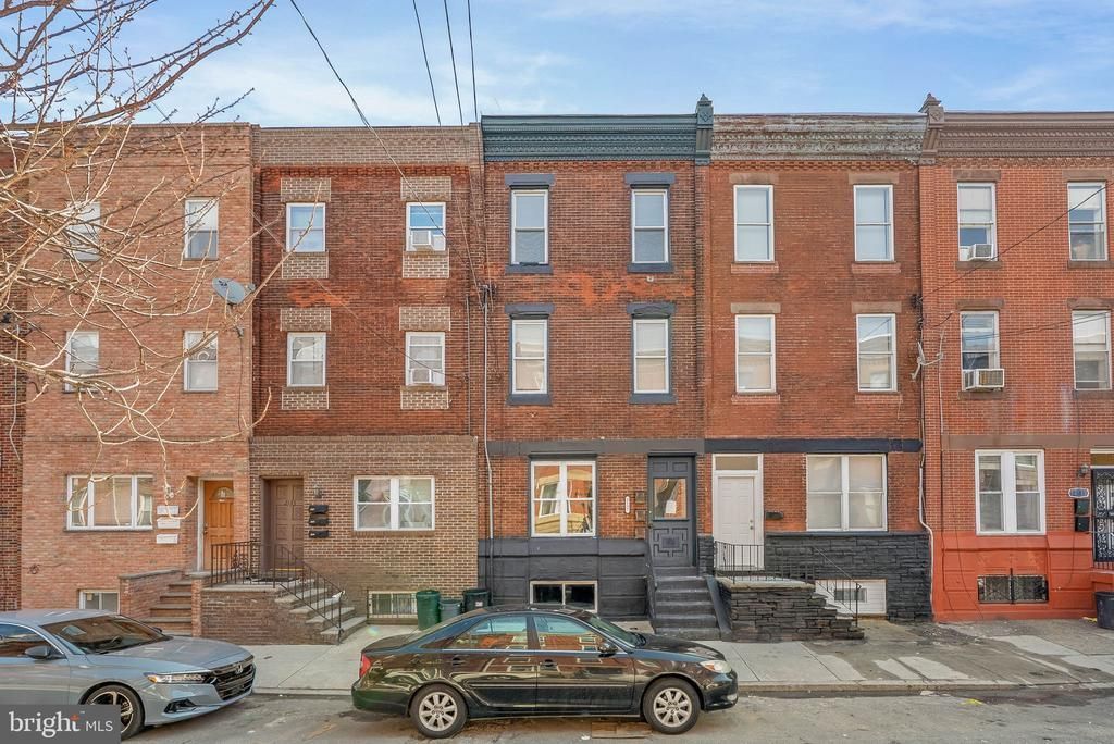 2137 S 15th Street, Philadelphia, PA 19145 Main Photo