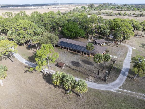 10800 Carlton Road, Fort Pierce, FL 34987