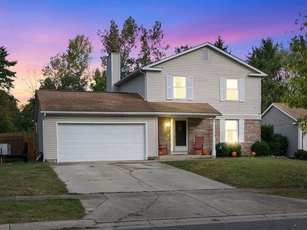 2382 Clover Blossom Court, Grove City, OH 43123