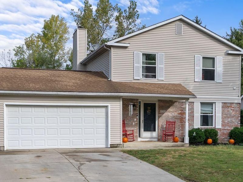 2382 Clover Blossom Court, Grove City, OH 43123 Photo 2