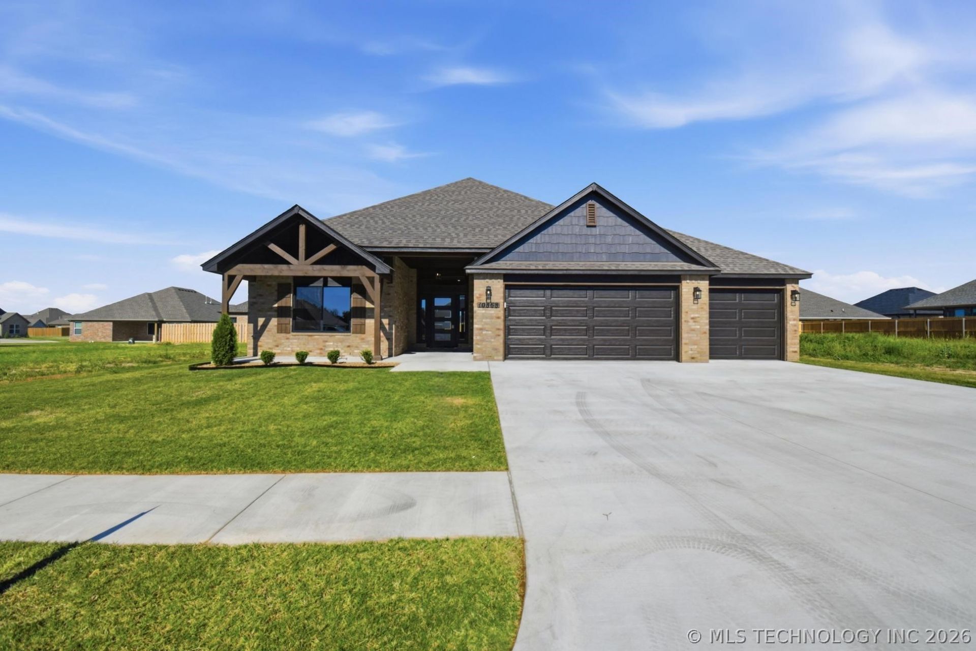 10868 S 278th East Avenue, Coweta, OK 74429 Main Photo