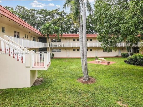 14901 SW 4th St , Unit 14A, Pembroke Pines, FL 33027