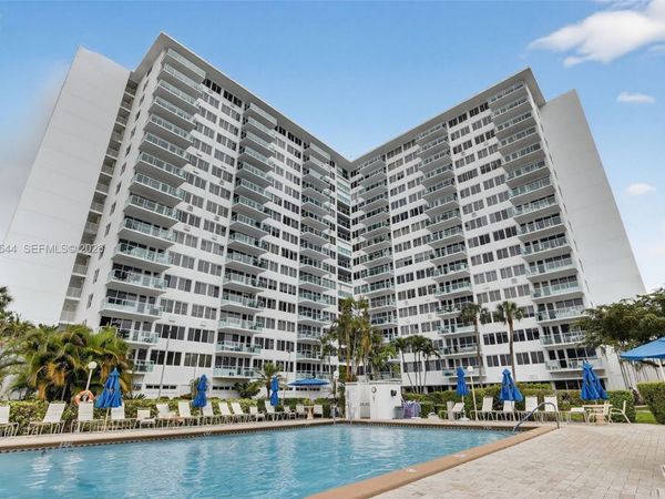 3233 NE 34th St, Unit 1207, Fort Lauderdale, FL 33308