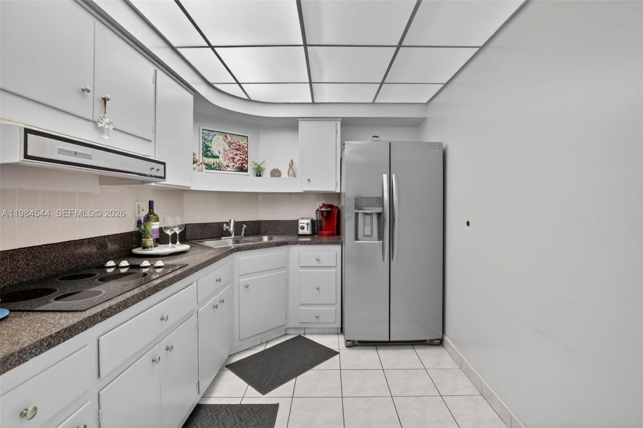 3233 NE 34th St, Unit 1207, Fort Lauderdale, FL 33308 Photo