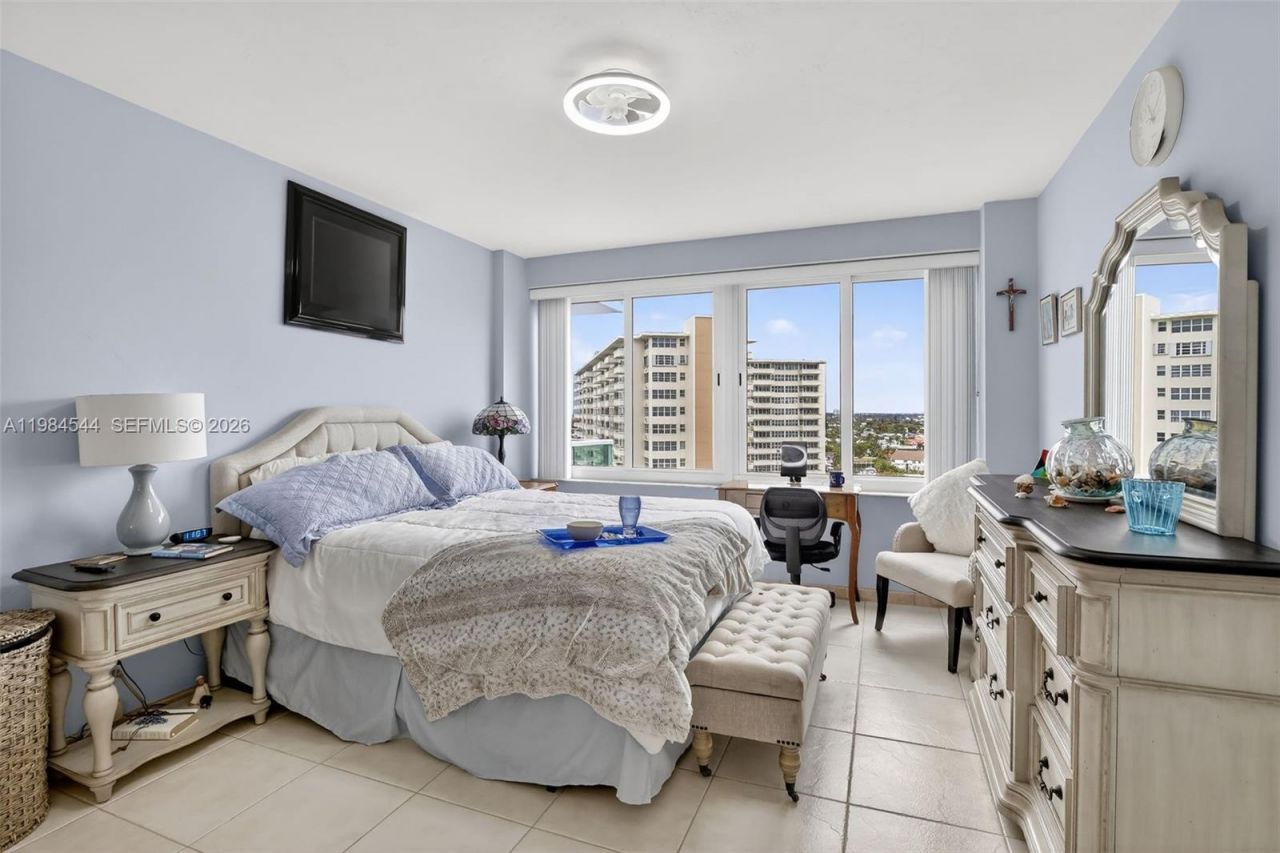 3233 NE 34th St, Unit 1207, Fort Lauderdale, FL 33308 Photo