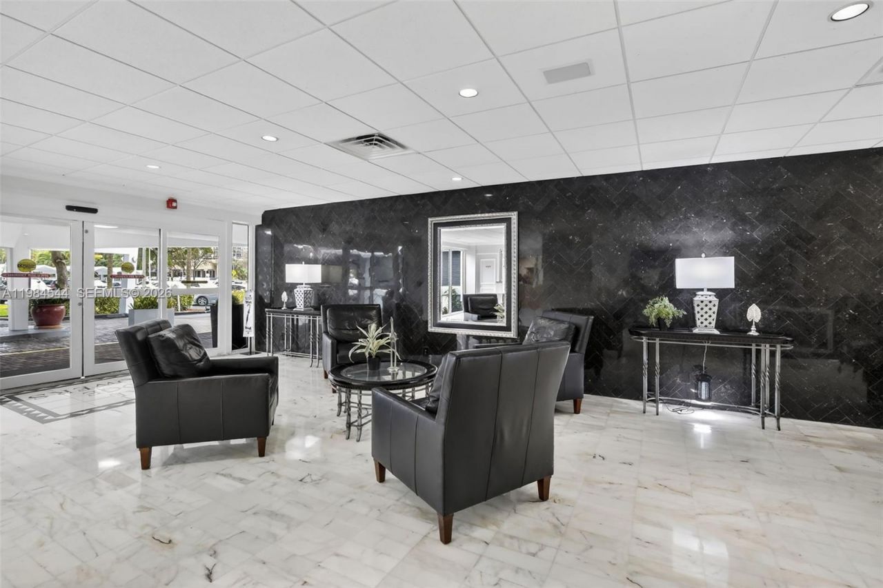 3233 NE 34th St, Unit 1207, Fort Lauderdale, FL 33308 Photo