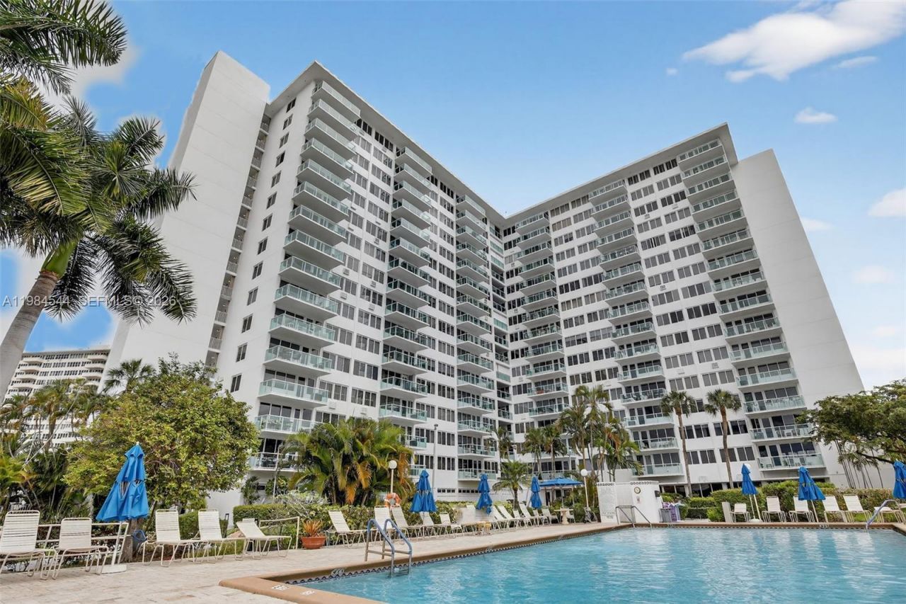 3233 NE 34th St, Unit 1207, Fort Lauderdale, FL 33308 Photo