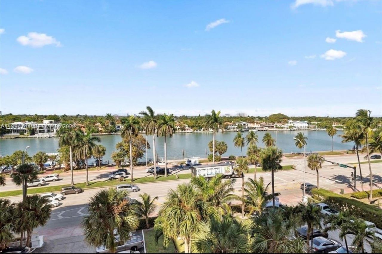 5255 Collins Ave, Unit 5J, Miami Beach, FL 33140 Photo