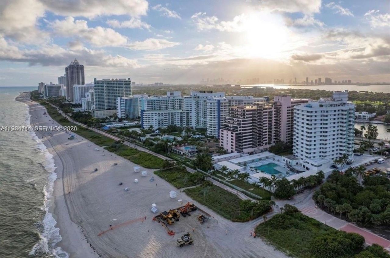 5255 Collins Ave, Unit 5J, Miami Beach, FL 33140 Photo